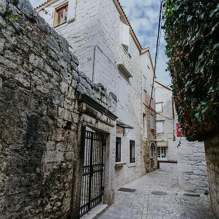 Nerium Penthouse Traù